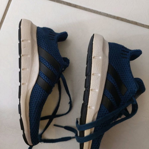 Adidas blue casual summer shoes used, size 30