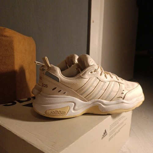 Adidas Strutter Chunky Sneakers like new, size 40, white beige