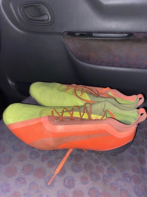 Πωλείται παπούτσι ποδοσφαιρικό νούμερο 45 Puma