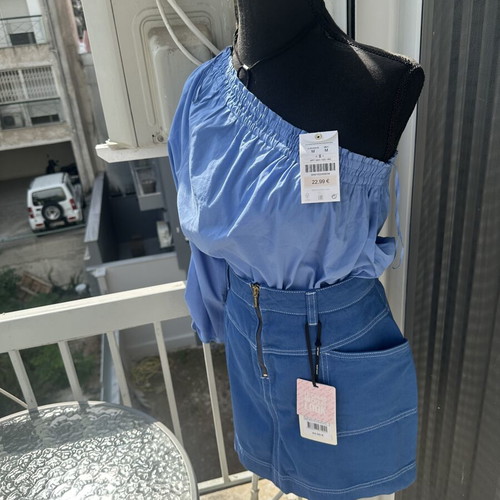 Oysho blouse new, size M, blue