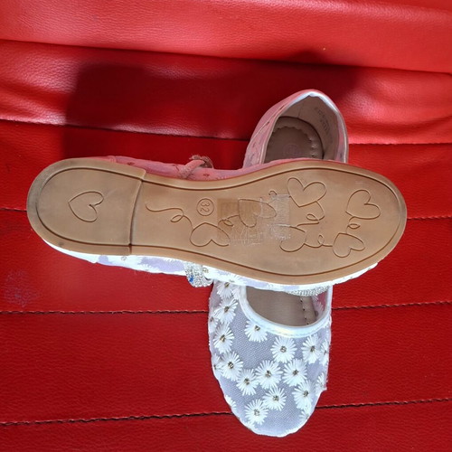 Children's ballerinas size 32 like new, transparent floral with glitter detail