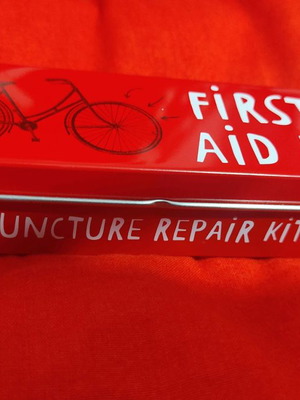 First aid kit για ποδήλατα καινούργιο με εργαλεία και μπαλώματα