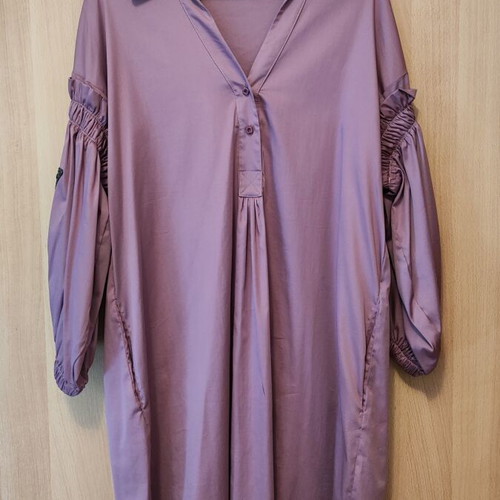 Nema dress new, lilac with embroidered puff sleeves