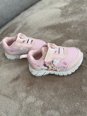 Girls' shoes size 19.5