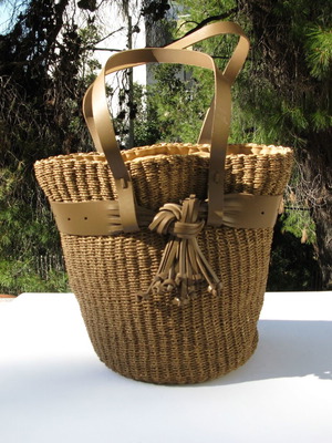 Balikbayan Handicrafts handmade woven shoulder bag with rattan and leather decorations new