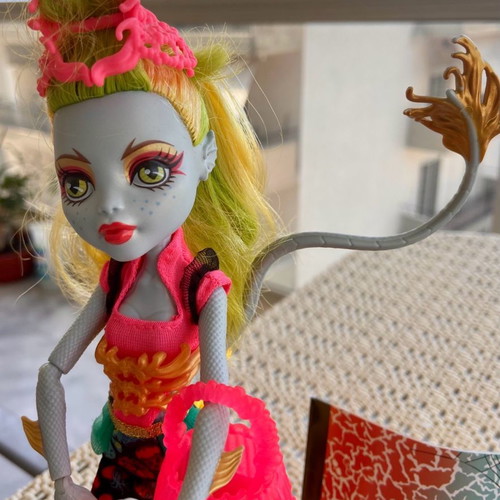 Monster High Freaky Fusion Lagoonafire doll used with diary and accessories