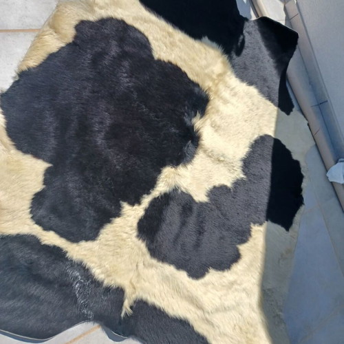 Cowhide rug used, natural pattern 2.20x2m