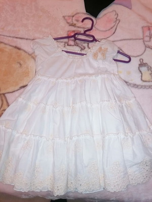 Children's baptism dress like new, cotton with beige flowers for 12-18 months