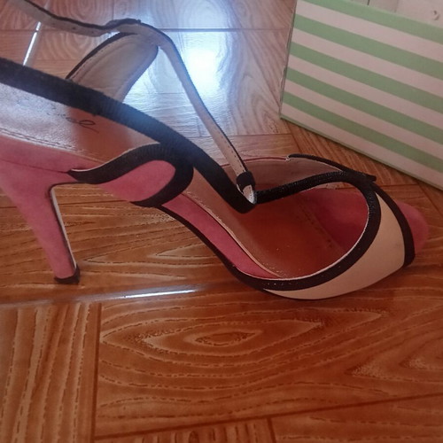 Axel sandals size 38 like new, pink beige black