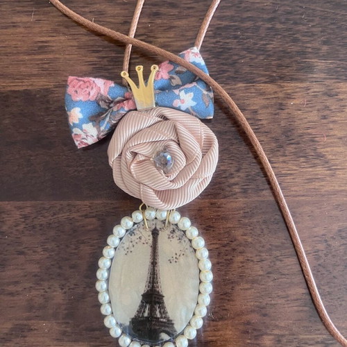 Handmade pendant like new