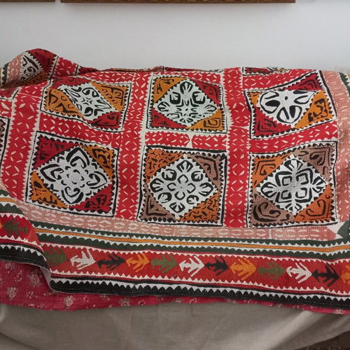 Suzani Uzbekistan rug hand embroidery used 2.10x1.40