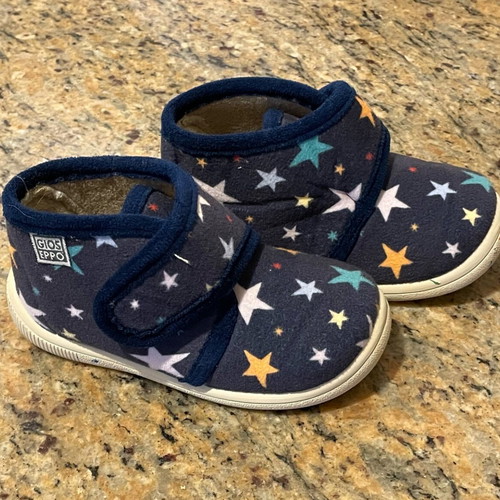 Gioseppo Kids Slippers N22 like new