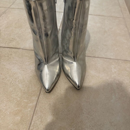 Sante women's ankle boots like new, silver, size 38