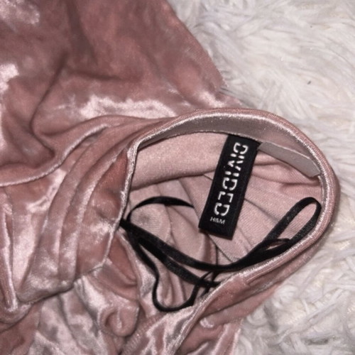 Pink t shirt