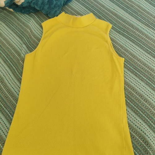 Yellow ribbed sleeveless top with mock neck, like new