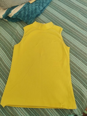Yellow ribbed sleeveless top with mock neck, like new