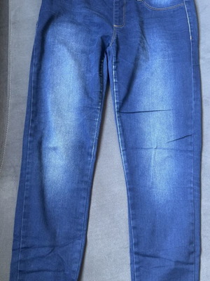 Stradivarius jeans with elastic waist like new, size M