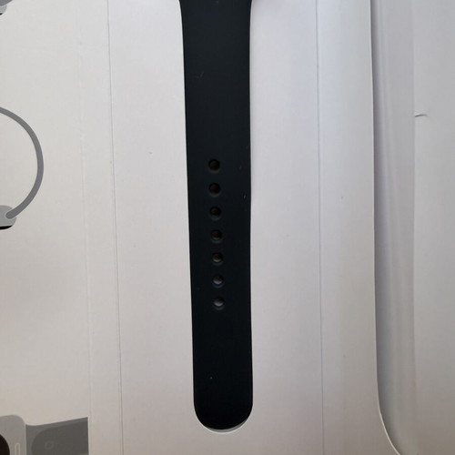 Apple Watch Series 3 μεταχειρισμένο με αυθεντικό κουτί και καινούργιο λουράκι