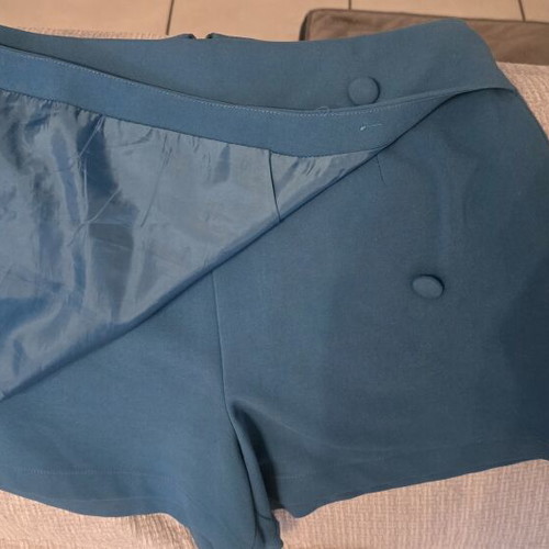 Toi & Moi skorts blue, like new, size L 40 12