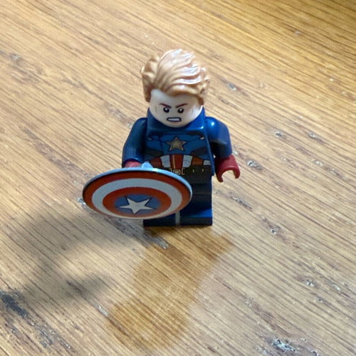 Lego Marvel Avengers Tower Captain America figure like new