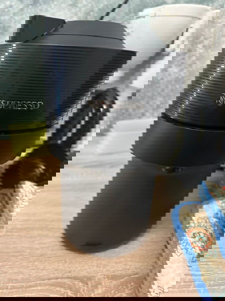 Nespresso Plus Vertuo Pop Liquorice Black
