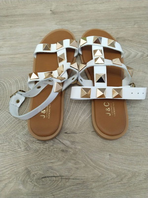 Women's sandals size 39 like new