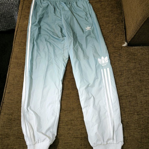 Adidas sportswear size M like new, white and turquoise