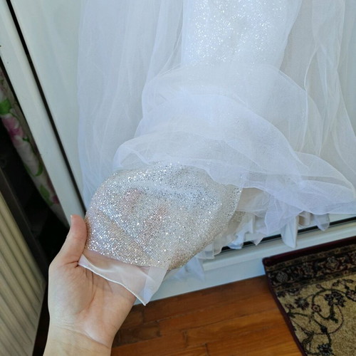 Wedding dress like new white with case and petticoat