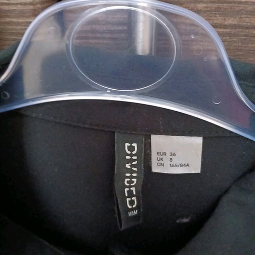 Black H&M shirt like new, size S
