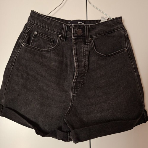 Stradivarius women's black denim shorts like new, size XS