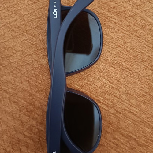 Luk unisex sunglasses like new with case, blue