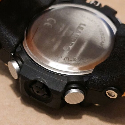 Leonardo Lido digital watch new with orange strap
