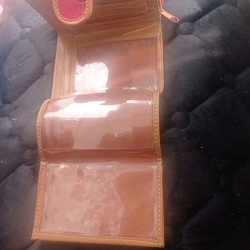 Wallet slightly used, 12x9 cm
