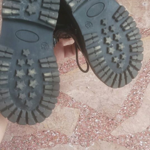 Boots size 25 black used, like new