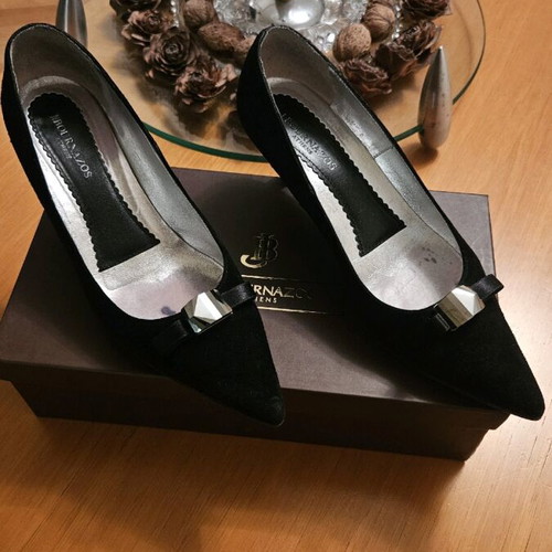 J.Bournazos Athens castor pumps like new, black, size 36