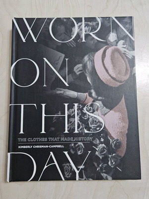 Worn on This Day βιβλίο σαν καινούργιο, Kimberly Chrisman-Campbell