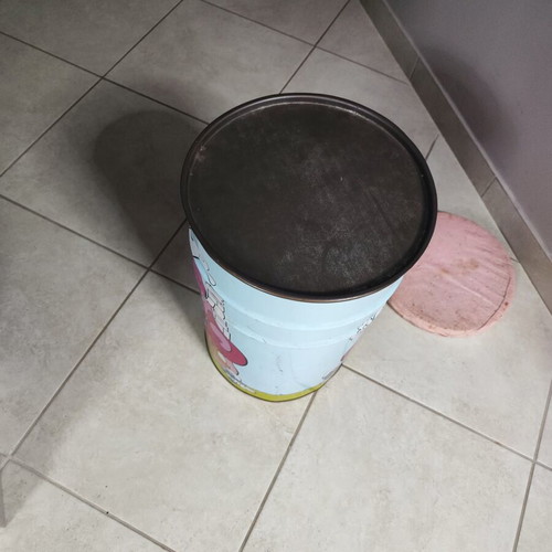 Barrel stool from 1990 used, cushion needs cleaning