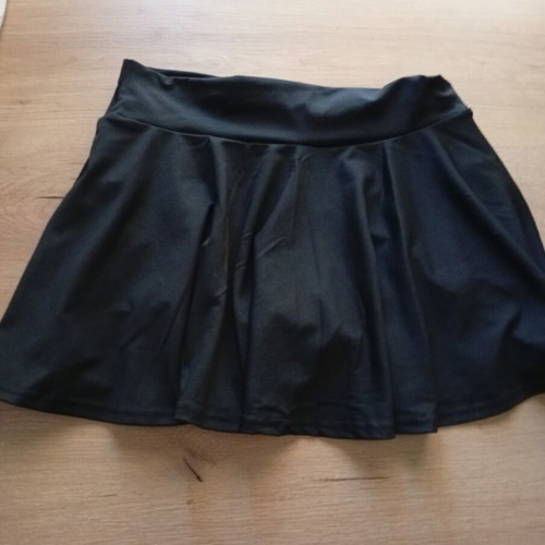 Skort XL black elastic new without tags
