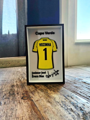 Vozinha Cape Verde #1 logo like new