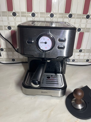 Beem Espresso Coffee Maker like new with accessories