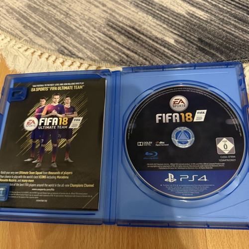 FIFA 18 PS4 game