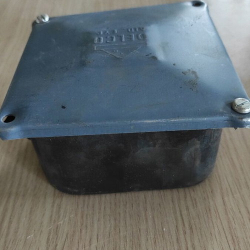 Delco Black Steel Junction Box Φ16 With 3 Outputs Like New