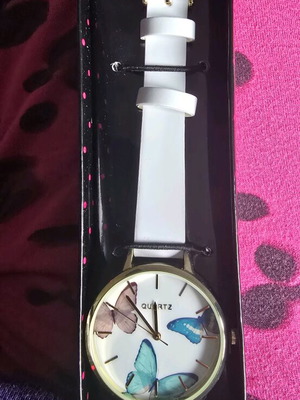 Women's watch new with butterflies, white