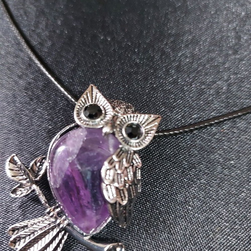 Necklace with amethyst semi-precious stone new