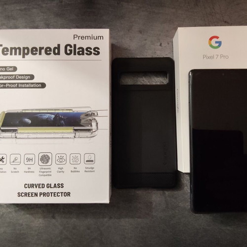 Google Pixel 7 Pro 12GB 128GB black like new with extras