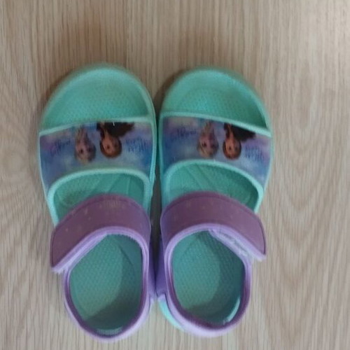 Frozen District sandals for girls size 24 like new purple turquoise