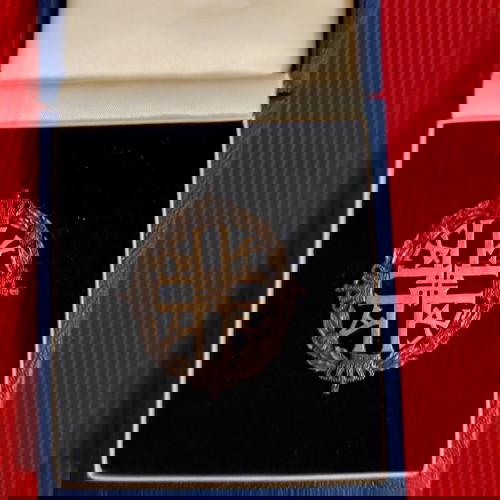 Μετάλλιο Εκατονταετηρίδας 1863-1963 Βασιλικό Βουράκης ασημένιο, σαν καινούργιο