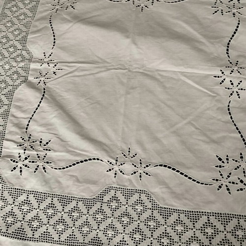 Handmade crochet tablecloth 140x140 new