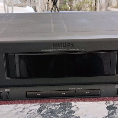 Philips 900 Series Synthesized Stereo Tuner FT-920 used