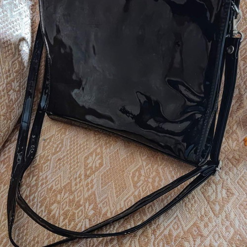 Women's leather shoulder bag used 24x30x7 cm